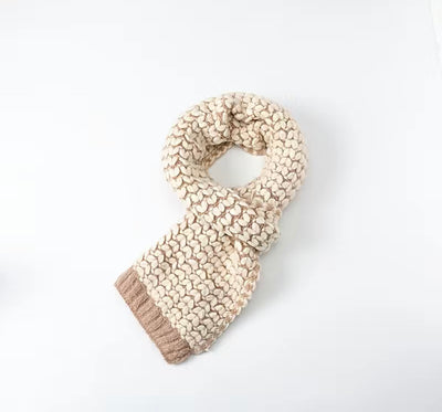 Thick heart scarf