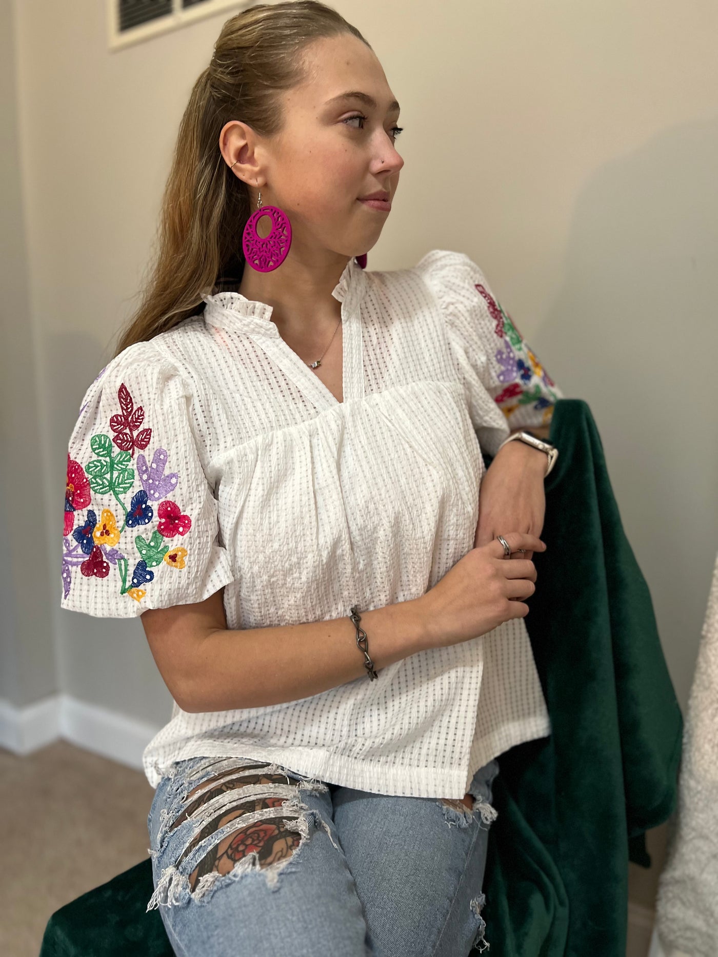 Embroidered flower puff sleeve